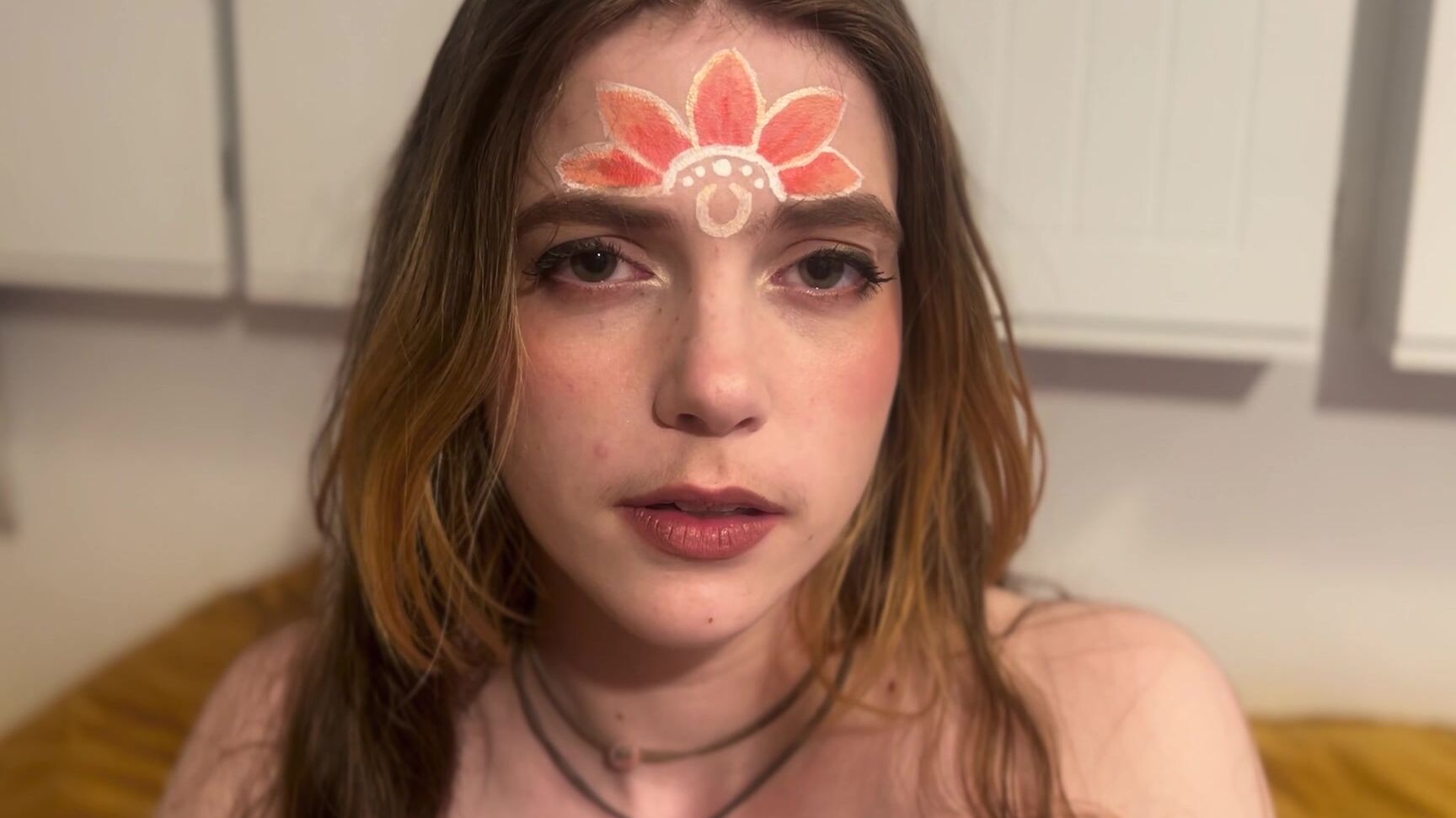 "LongHairLuna" british, dirty talking, eye contact, joi, lip fetish Trigger Word Fuck Manyvids