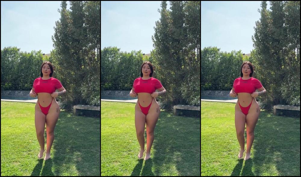 Gata Xuxu's Femdom Onlyfans Video Definitivamente El Rojo Is My Color