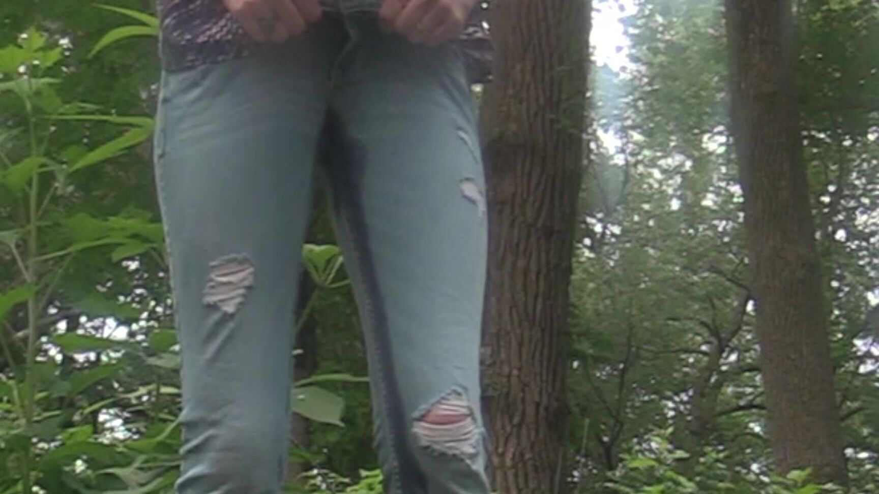 RardySexuality gets frisky in public with her jeans/pants getting soaked in piss