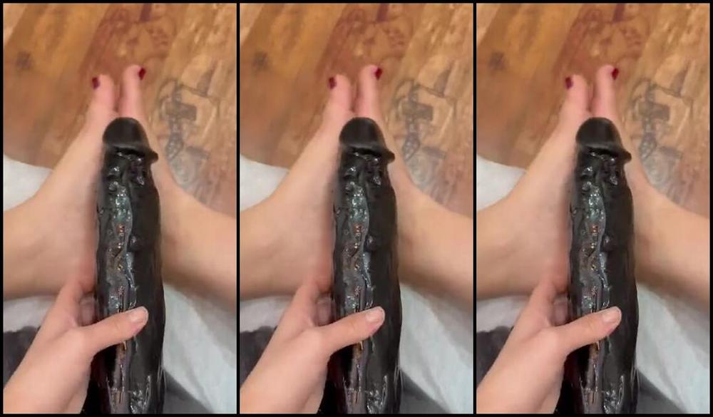 Onlyfans Princessdoga dominates with BBC in her feet & onlyfans video