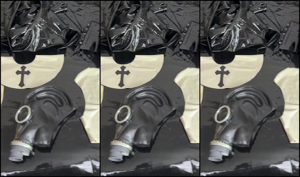 Miss Fetilicious is Nicknamed Nick & Onlyfans is filming her in a crazy way