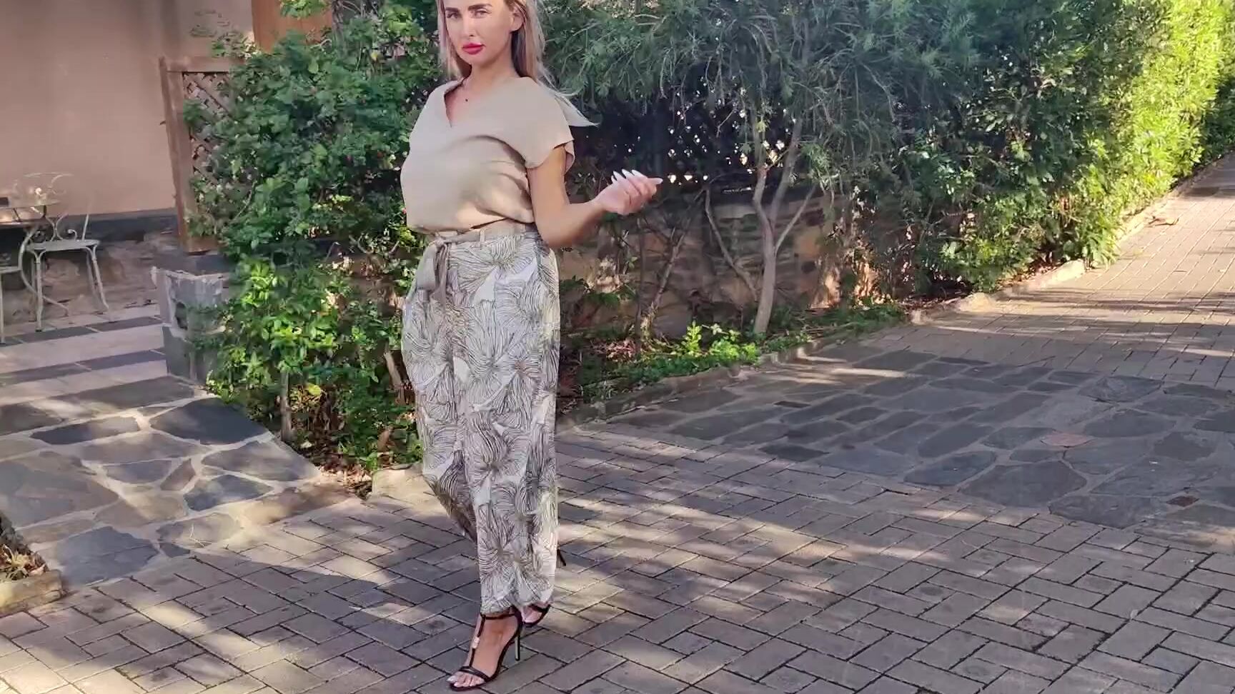 Lenas diary gets her feet worshiped in exclusive Onlyfans video