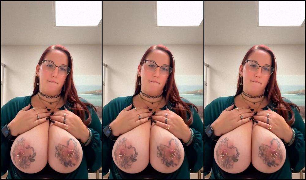 Jb Treasures Xxx Nicknamed Jbtreasuresxxx 07 02 2025 Onlyfans Video Bored And Horny At Work