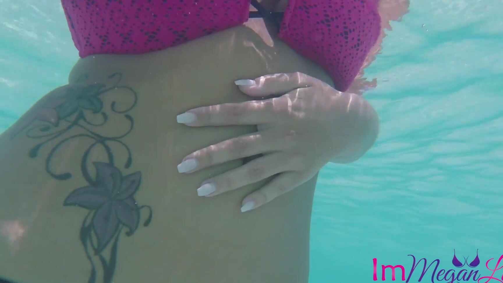 Immeganlive Underwater Closeup Tease