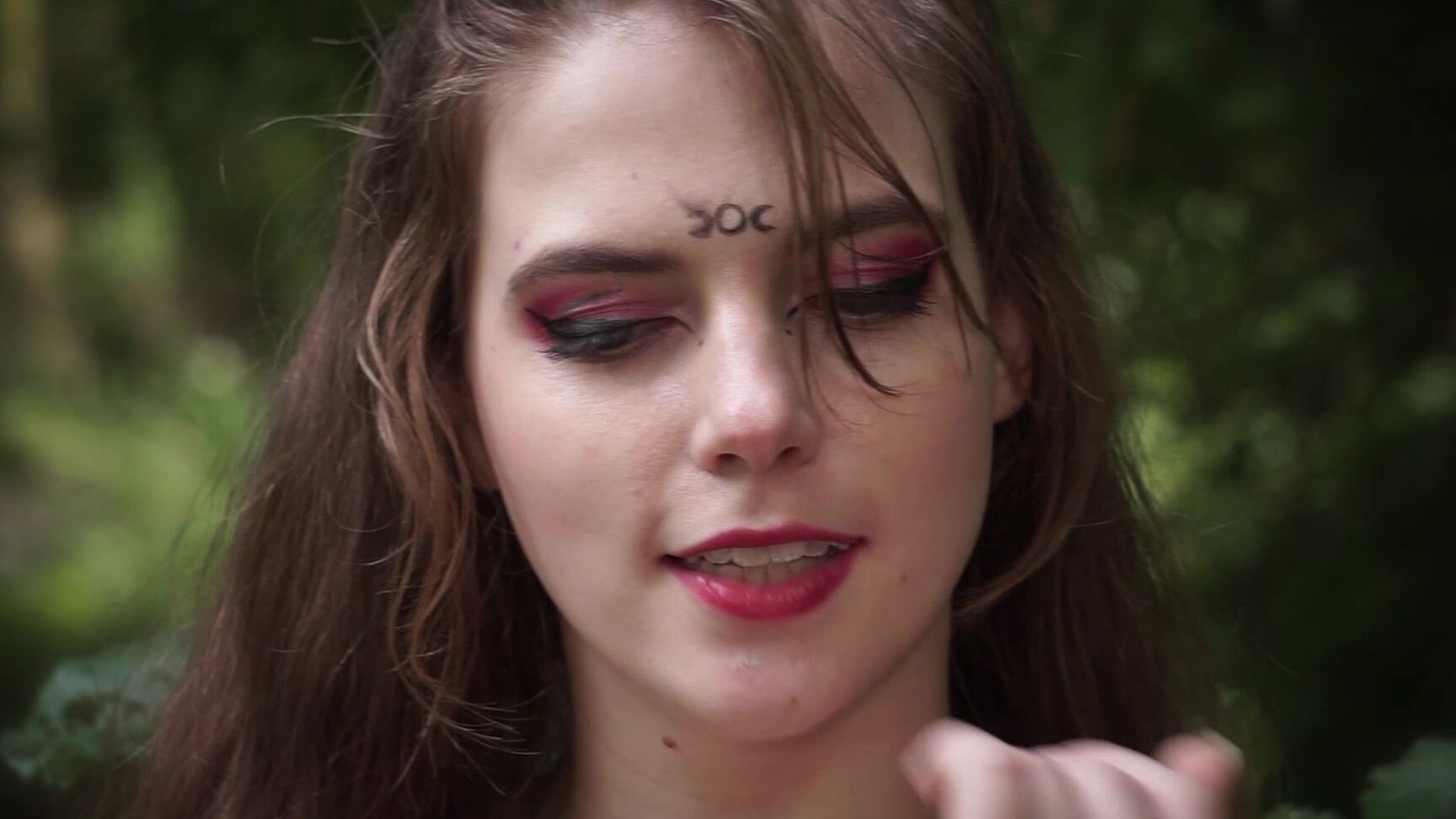 "LongHairLuna" cosplay, fantasy, striptease, vampire, verbal humiliation HF Vampire Queen Slayer POV Manyvids