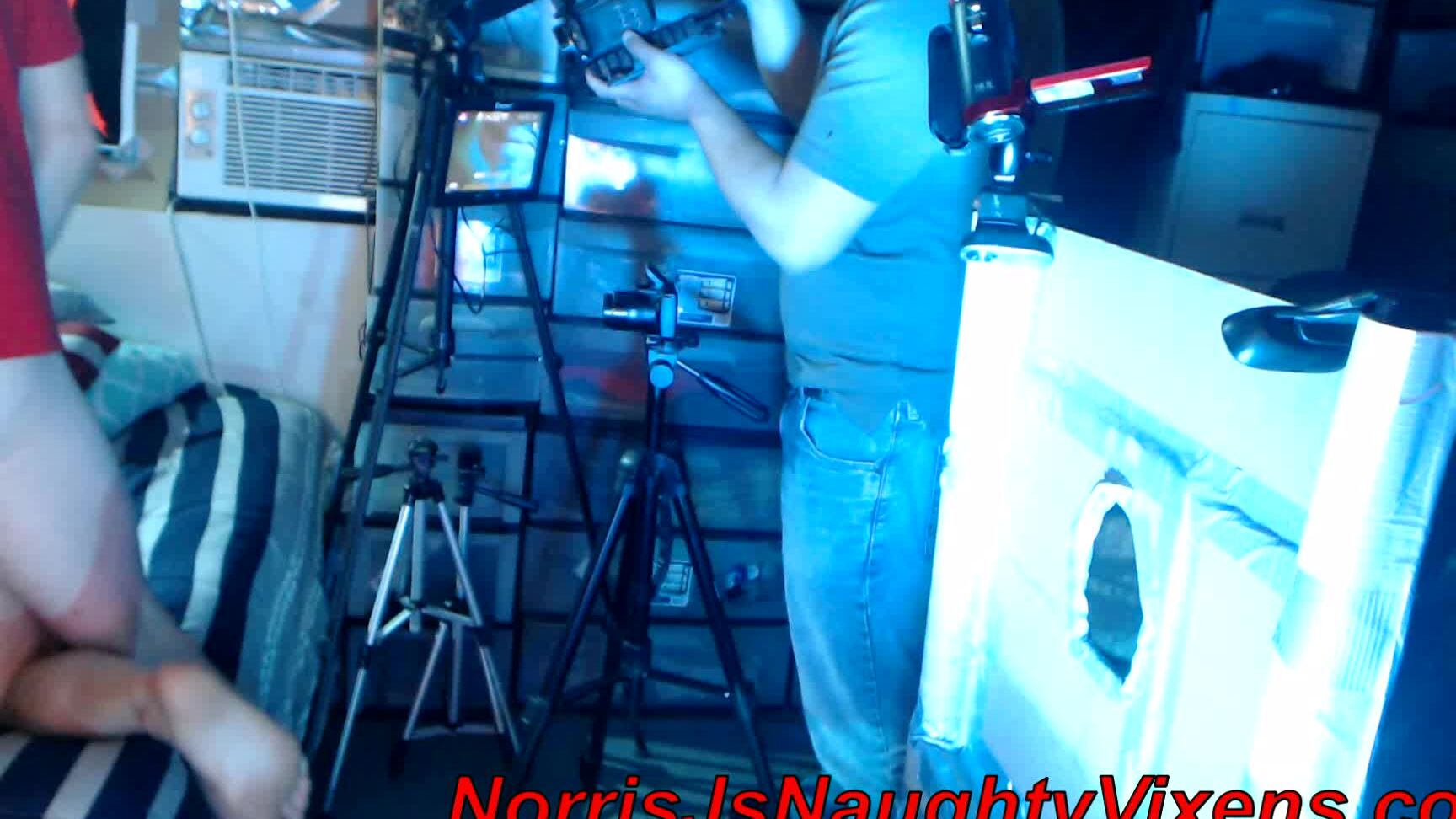 nmjnaughtyvixens gets dirty with her cuckold hubby on cam