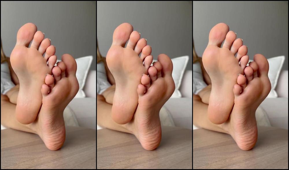 Goddess Evelyn Nicknamed Its Evee2 10 28 2024 Onlyfans Video Dom Joi My Sole Are Rested Up On The Table