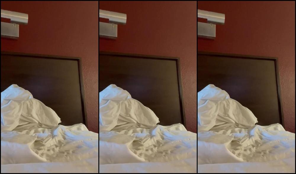 Nicknamed Tharealbrownieeez04, the ultimate femdom mistress, shows off her brownieeezcakes skills in Onlyfans video