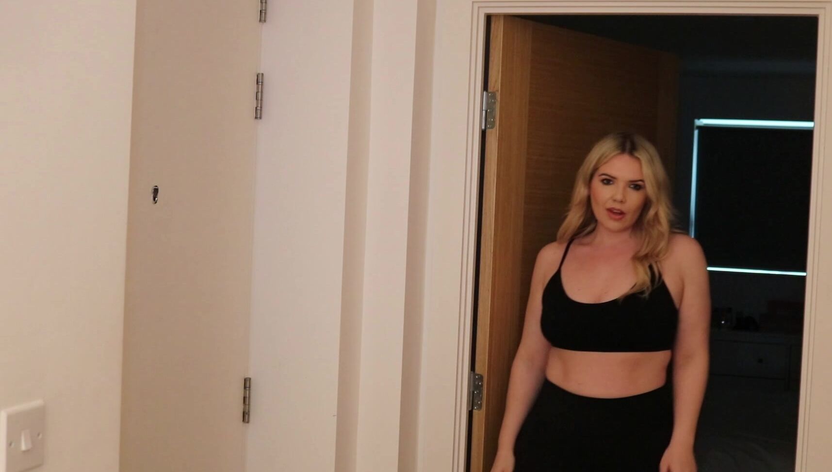 "AnnaScotX" annascotx, blonde, facials, homewrecker, pov, povsex, taboo, virtualsex Homewrecked by the girl next door Manyvids