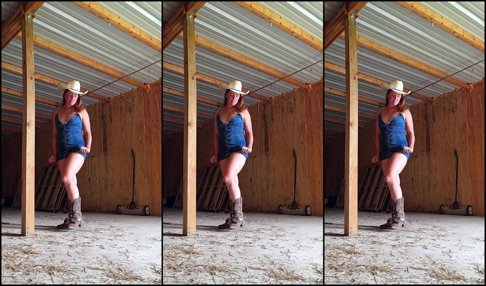 Naughty Red Farmgirl Mmmm I Hope You're Hungry for More - Onlyfans Video