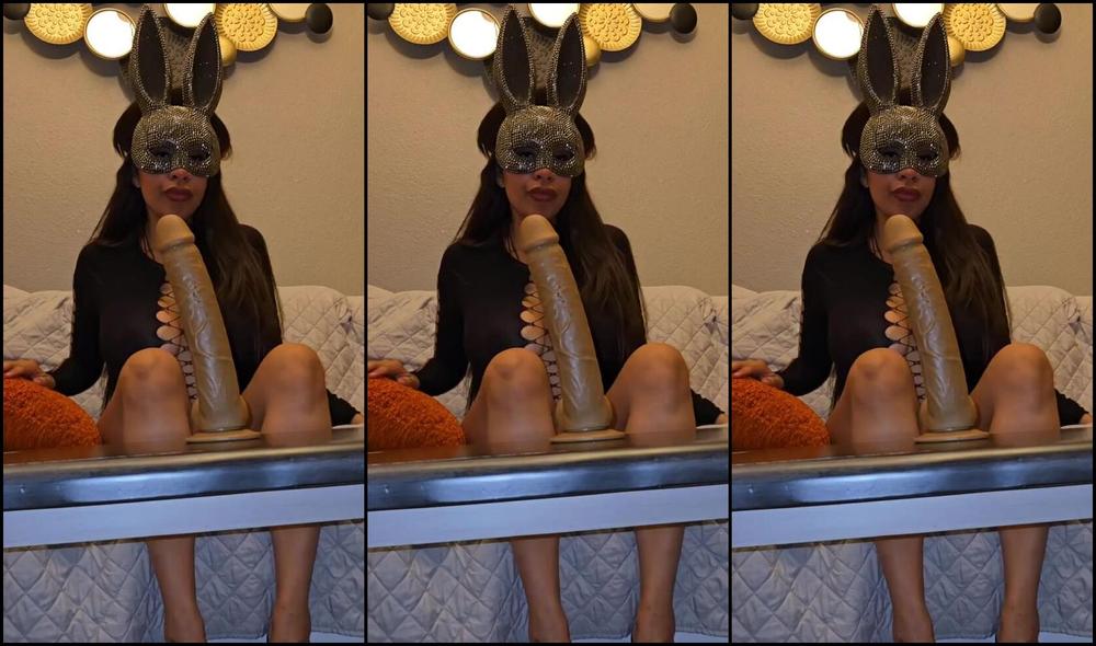 Queen Bella Nicknamed Erotichigharchs 10 27 2025 Onlyfans Video: Kitty Kitty gets dominated by her mistress