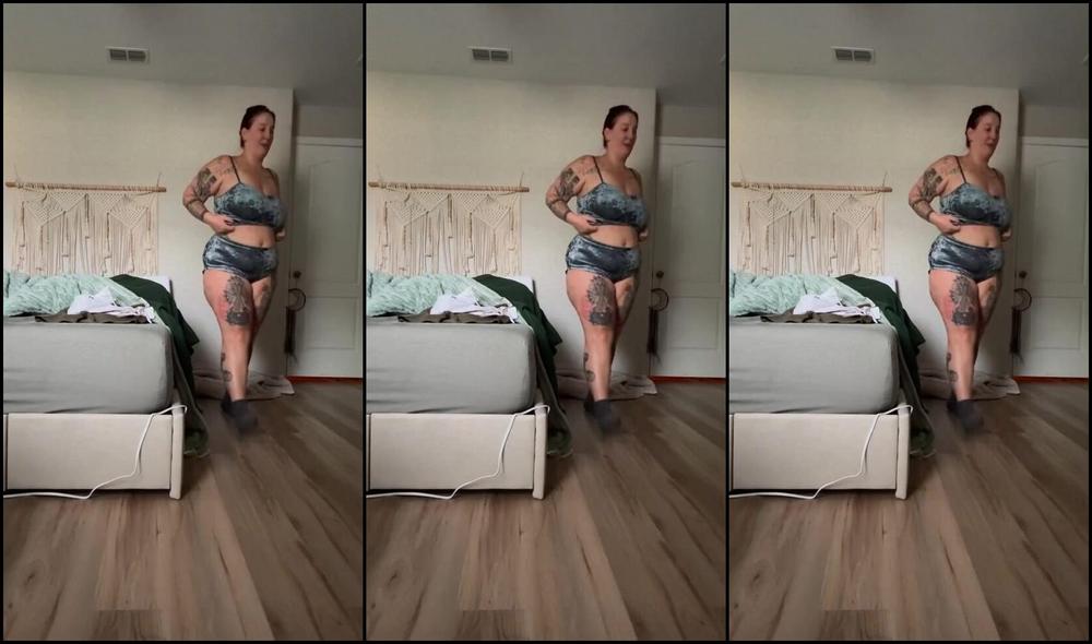 Jb Treasures Xxx Nicknamed Jbtreasuresxxx 07 12 2025 Onlyfans Video Getting Ready For My Daily Walk