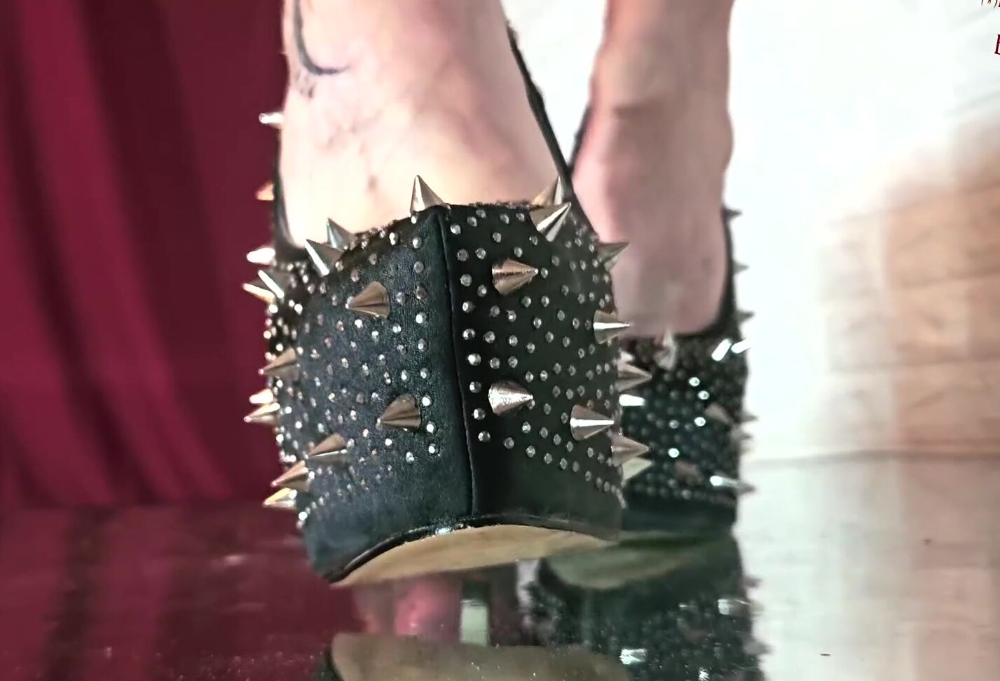 Mistress Elle Nicknamed Mistresselle023 12 13 2024 Onlyfans Video These Thorns Have Done So Much Damage To Several Cocks You Have No Idea Of The Wu78