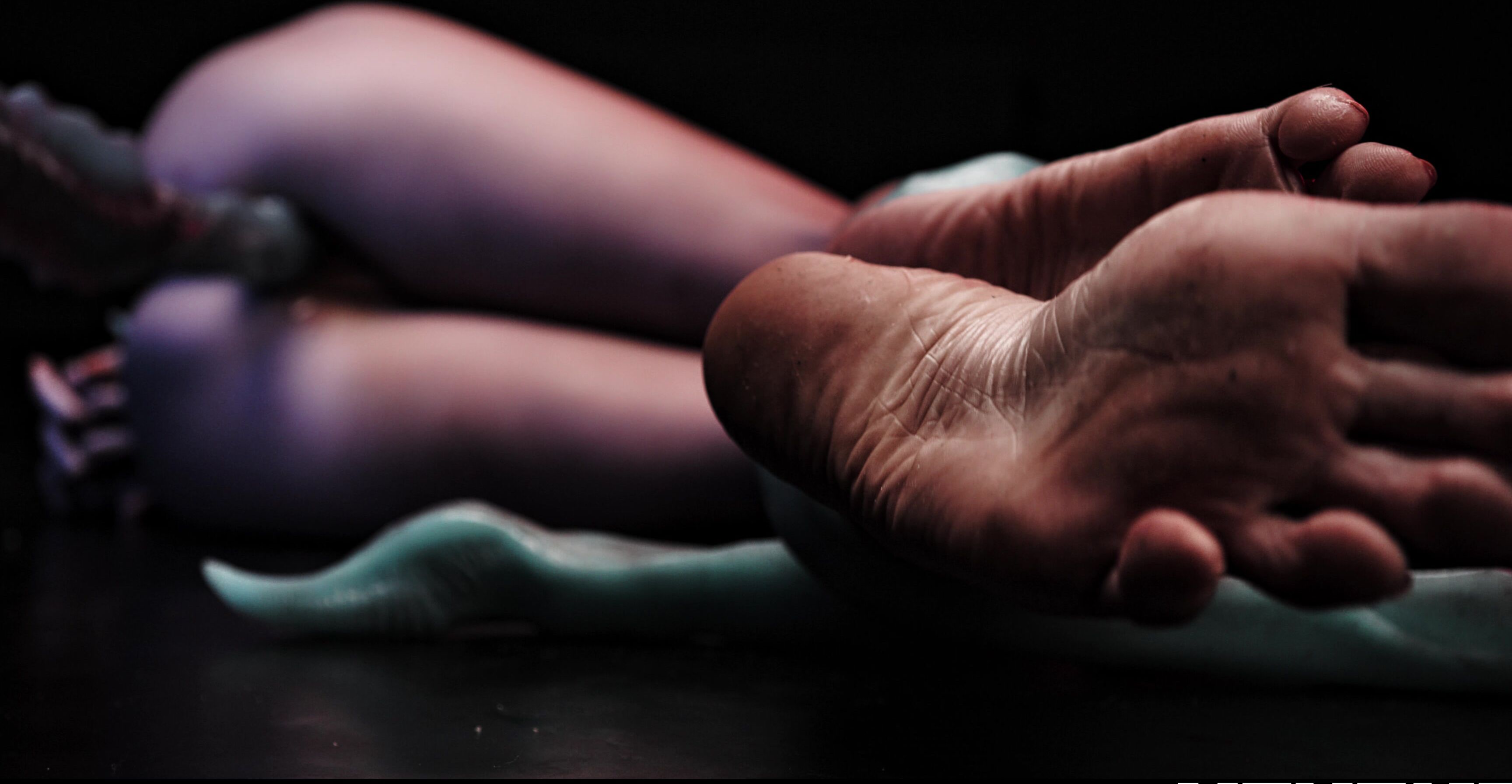 Hentaied gets a messy creampie in her alien face after intense alien sex and many vids