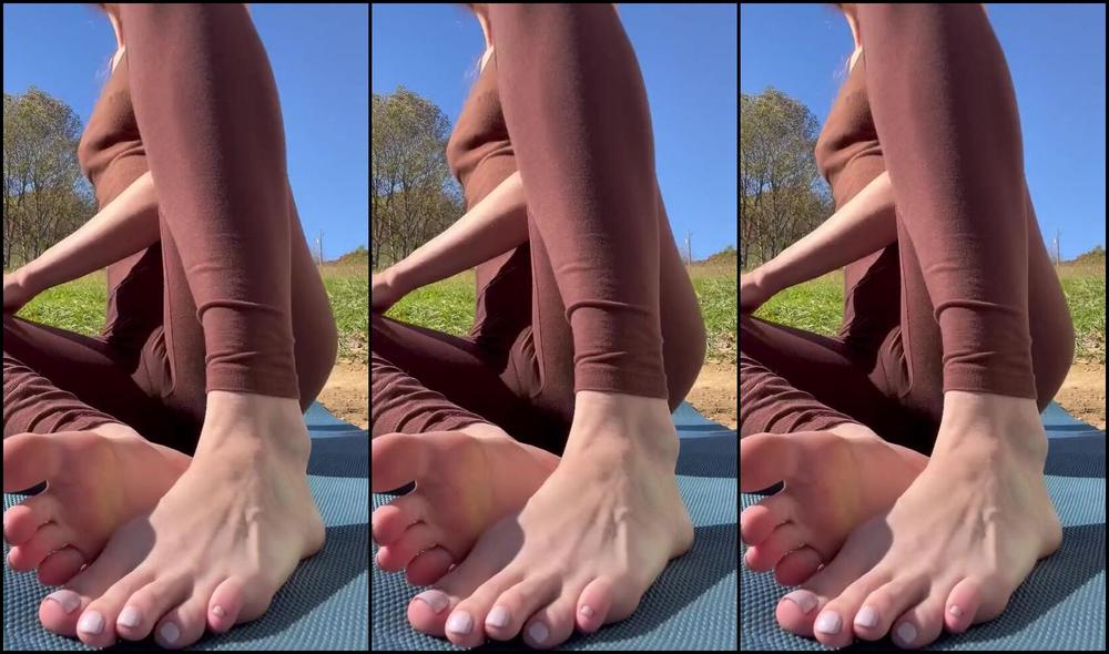 Zoe Strawberry gets dominated and humiliated by a hot femdom during a steamy stretching session