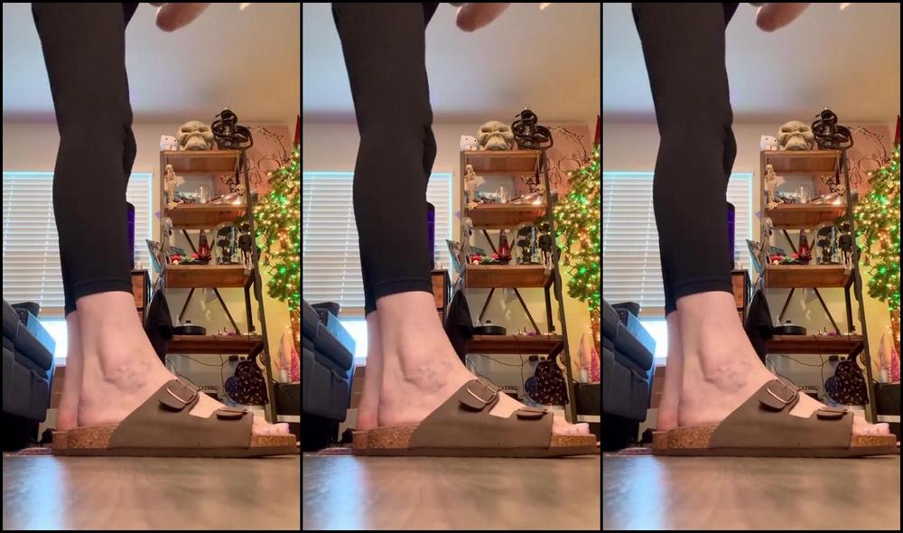 Peppermint Giantess Nicknamed Peppermintgiantess 08 17 2025 Onlyfans Video Trying On New Shoes You Like