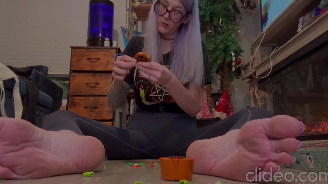 Peppermint Giantess Nicknamed Peppermintgiantess 08 15 2025 Onlyfans Video Legos Pt Rh8G