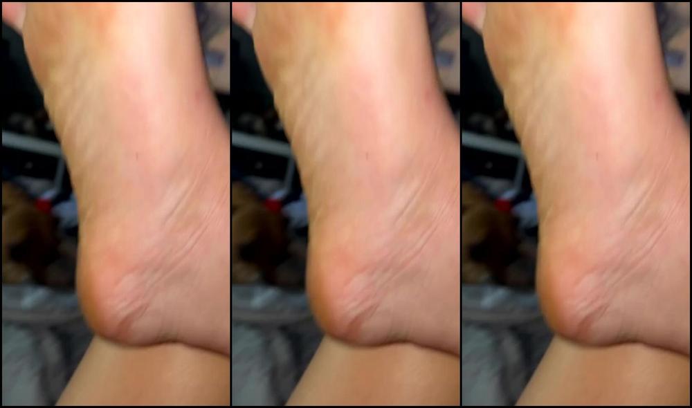 Lex0678 Nicknamed Lex06788 07 08 2025 Onlyfans Video Whos Coming To Lay At The End Of The Bed To Clean Them