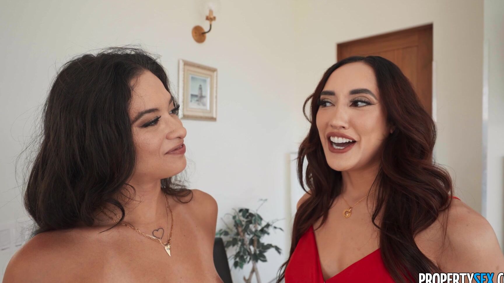 Chloe Amour & Lux La Fox get their gonzo fix in a wild threesome