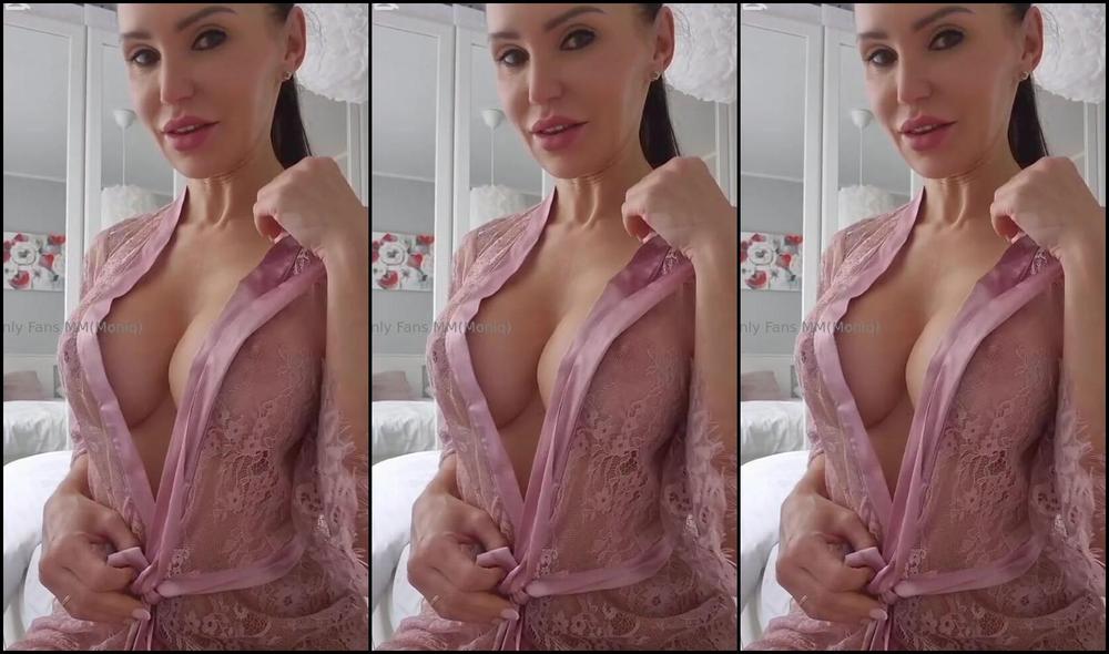 Moniq Nicknamed Moniq25 10 01 2025 Onlyfans Video Coffe X8Ac