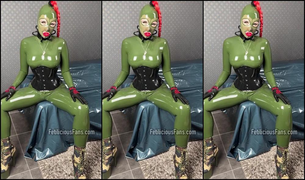 Miss Fetilicious is locked out of Nicknamed Mfetilicious' 11 01 2025 Onlyfans video, but you can still masturbate in