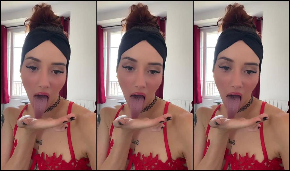 Onlyfans - Leaked video of a kinky mistress dominating & humiliating her slave