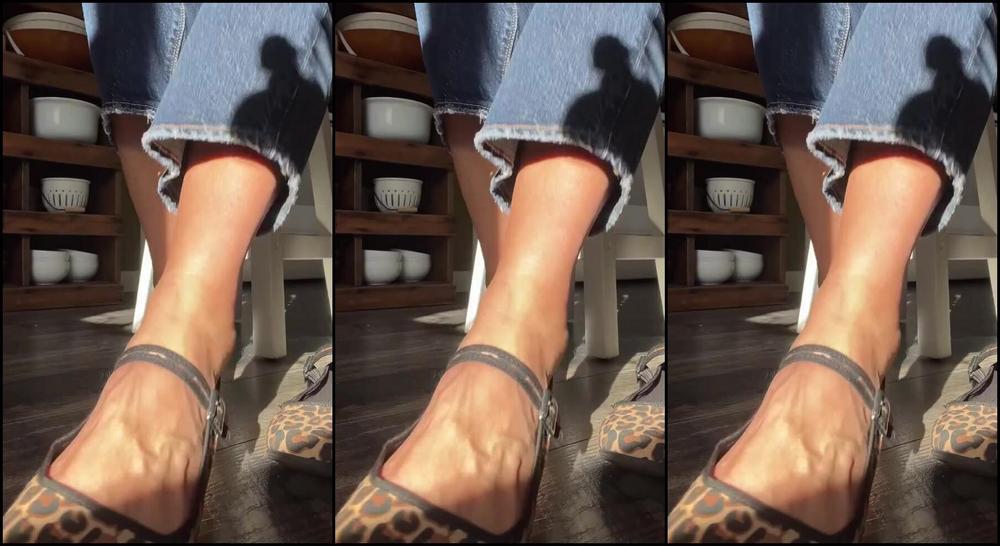 Nicknamed Funkfyfeetgurl5150 gets down and dirty with Onlyfans in thisthinkable clip