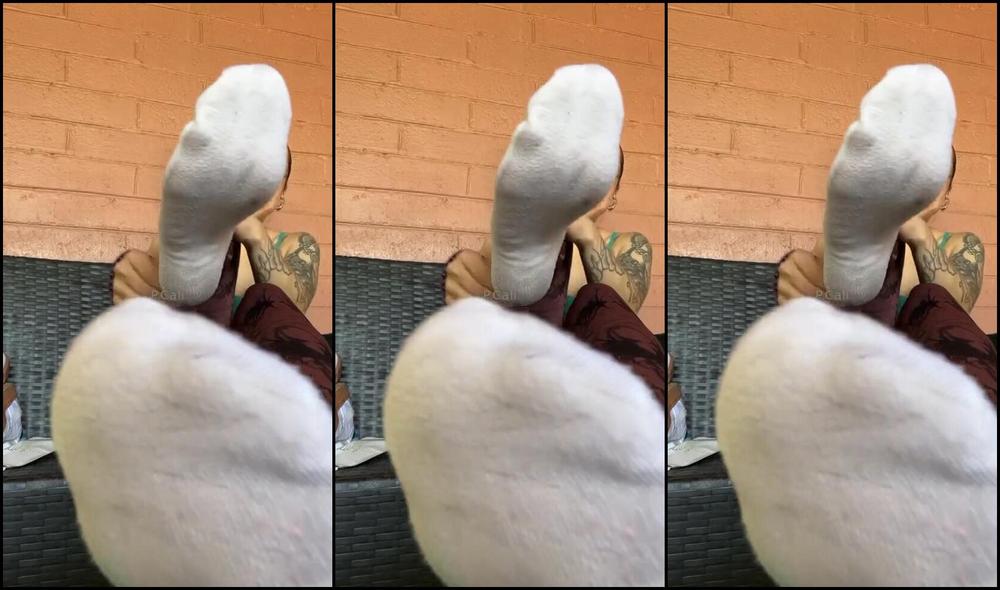 Latina Goddess Nicknamed Latinafeetgoddesss 05 01 2025 Onlyfans Video Sweaty Gym Sock Removal Forgot To Save With Sound