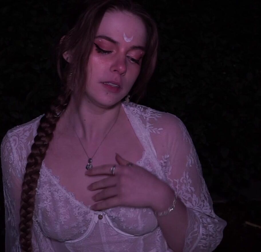 "LongHairLuna" assignments, cosplay, fantasy, sfw, slut training, taboo Mommy Luna s Slut Spell Manyvids