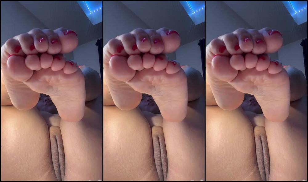 Hellomsmei Nicknamed Hellomsmei 11 06 2025 Onlyfans Video Only Thing Missing Is You Between My Lips