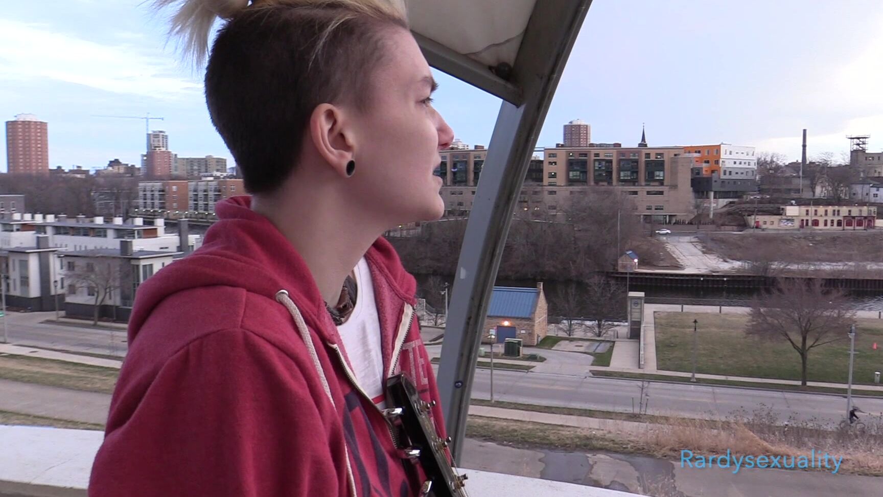 "Rardysexuality" female desperation, jeans/pants wetting, outdoors, pee, public outdoor A Trip To The Park I Can t Hold It Anym Manyvids