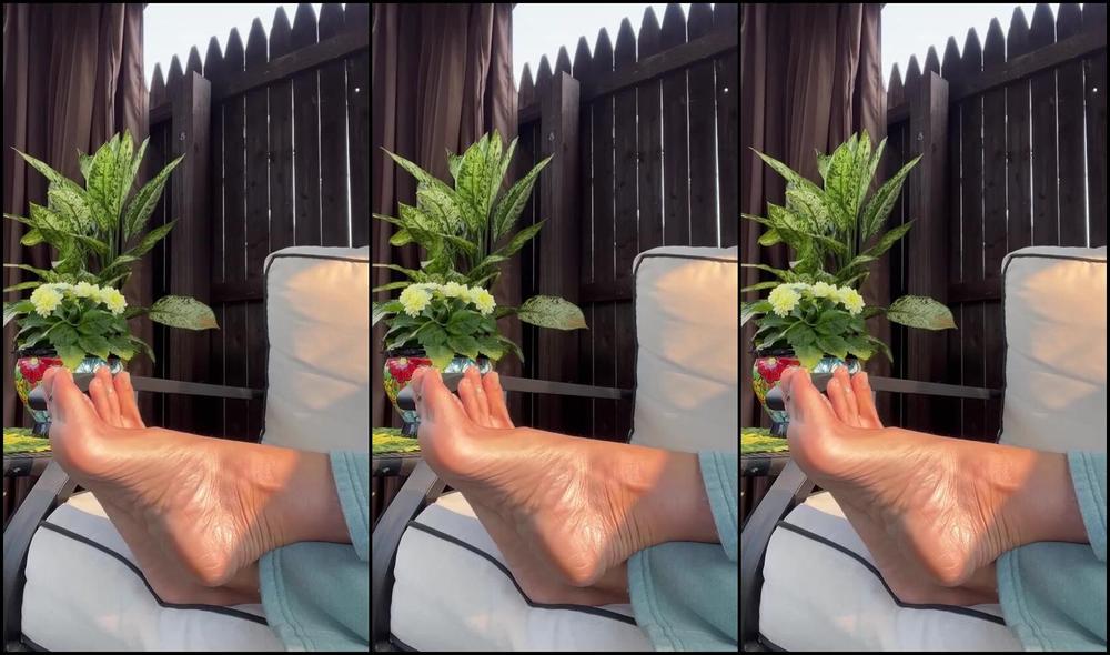 Onlyfans Video: My Bare Feet Soaking Up The Sun with Warm Teas and Light Morning Light