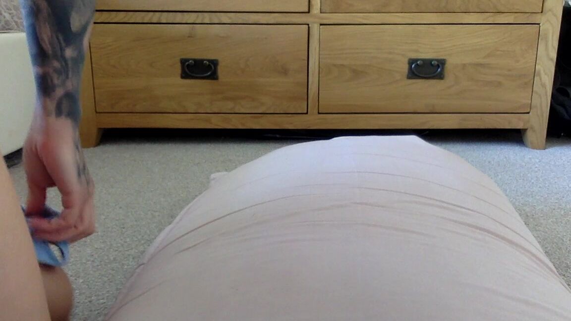 "SuzieLove212" amateur, close-ups, doggystyle, extreme close-ups, pillow humping Close Up Doggy Style Pillow Humping Manyvids