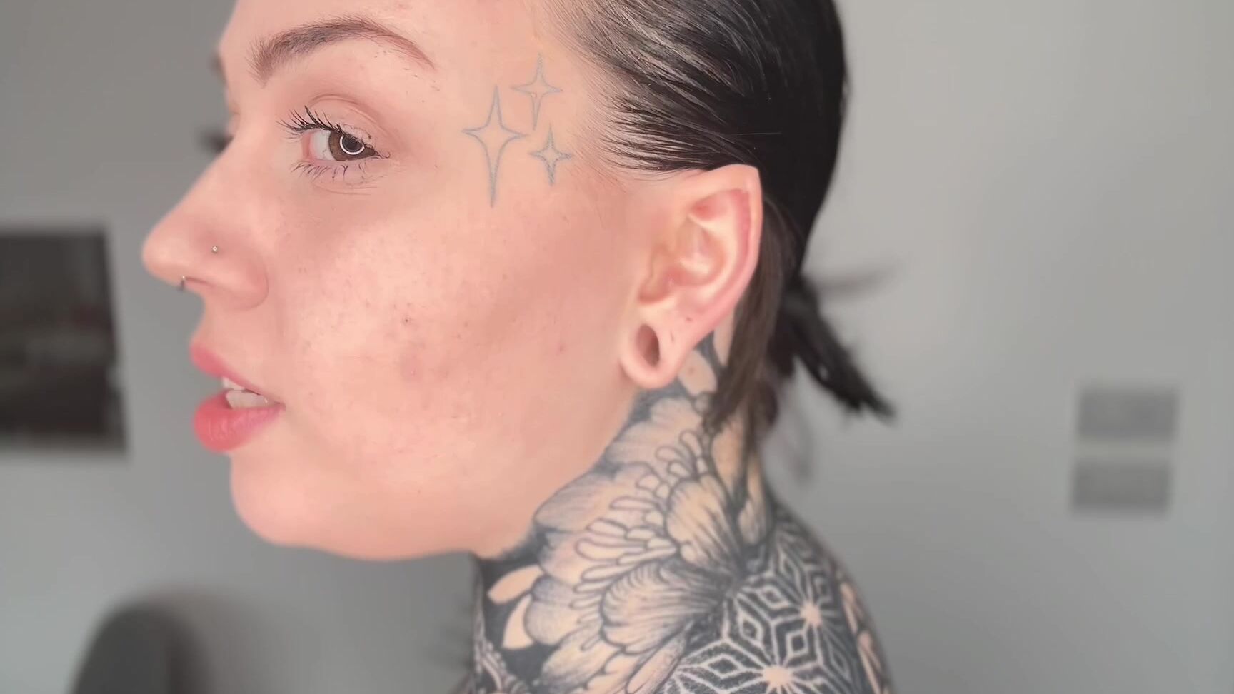 "MissValentina" earfetish, earings, femdom, femdompov Pointed Ear Worship Manyvids