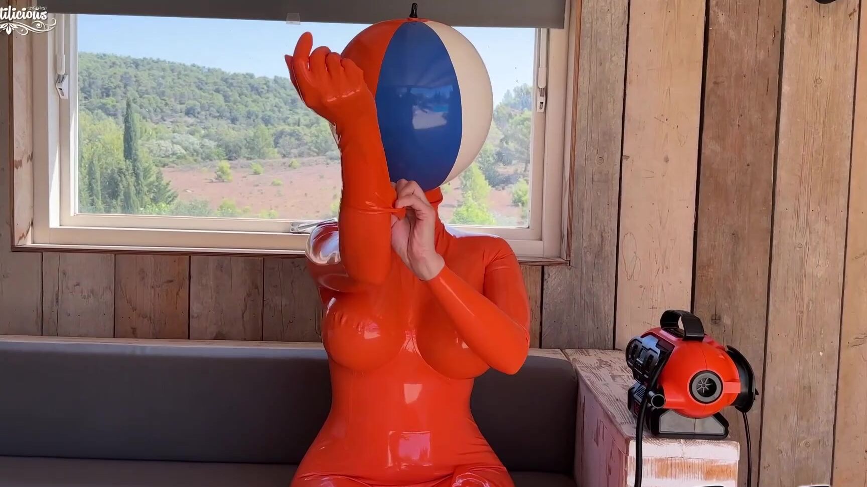 Miss Fetilicious goes on a naughty vacation with Nick named Mfetilicious