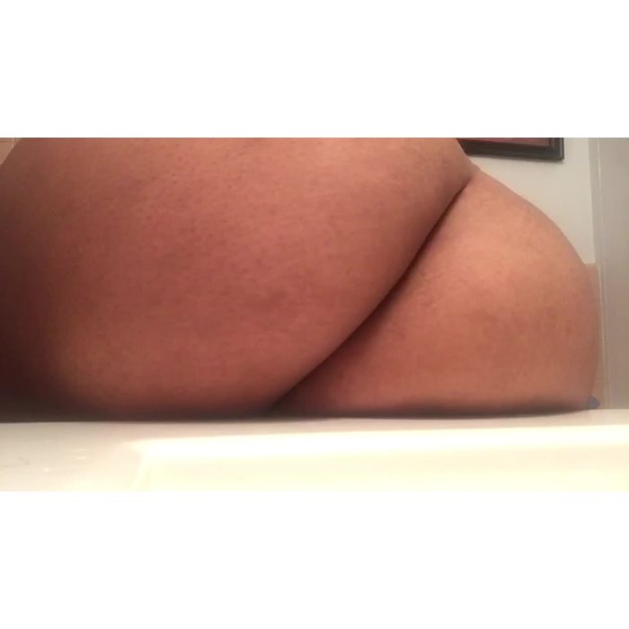 Poster for Twerking In Girlfriend'S Bathroom - Clips4Sale Star - Ricebunny - Twerk, Bbwassworship, Assfetish