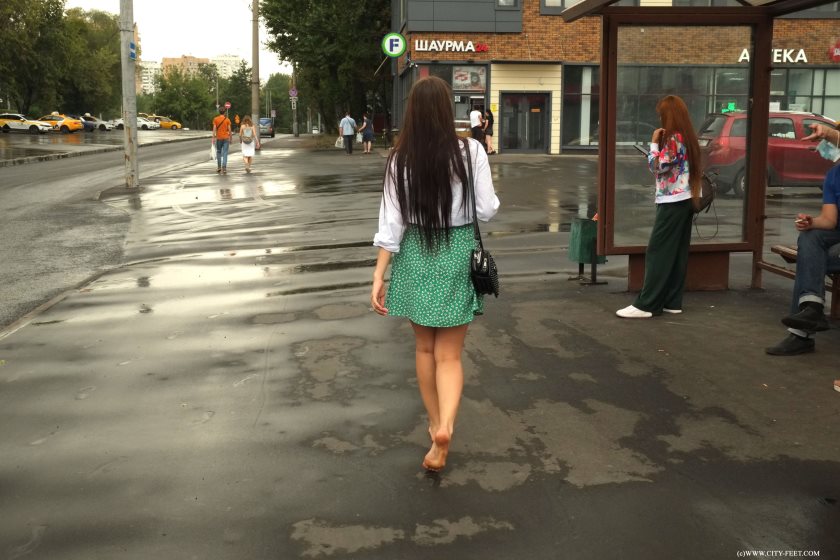 Poster for Clips4Sale Model - Barefoot On A Cloudy Day. Part 4. - City Feet - Barefoot In City, Barefoot Shopping, Closeups (Городские Ноги Босиком По Городу)