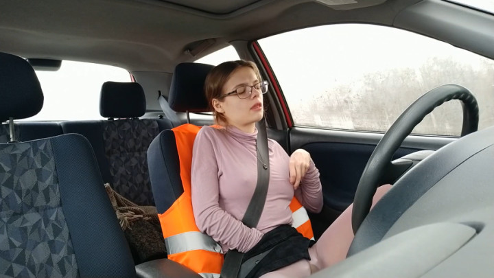 Poster for Nerdy Girl Masturbates In A Car Non-Nude - Lily_Slutty - Manyvids Star - Non-Nude, Masturbation (Мастурбация)