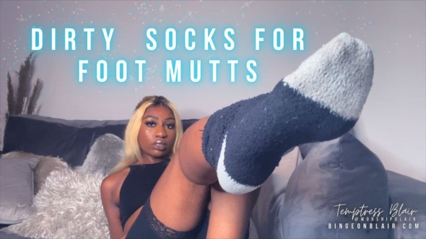 Poster for Temptressblair - Manyvids Star - Temptressblair Dirty Socks For Foot Mutts - Sfw, Foot Fetish (Соблазнительница Блэр Фут-Фетиш)