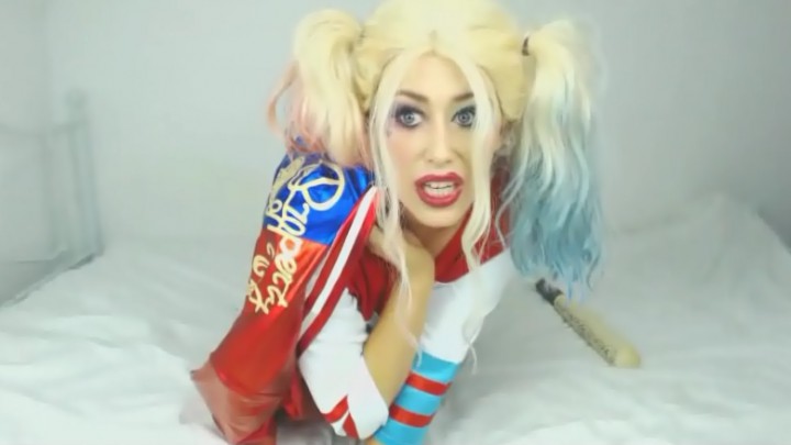 Poster for Manyvids Model - Harley Quinn Fucks Her Baseball Bat - June 16, 2017 - Lulublue_X - Dildo Fucking, Odd Insertions, Cosplay (Странные Вставки)