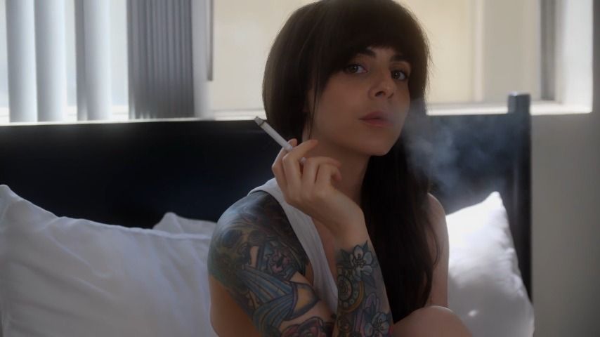 Poster for Dani Lynn - Smoking On A Lazy Sunday - Manyvids Model - Tattoos, Brunette (Дэни Линн Брюнетка)