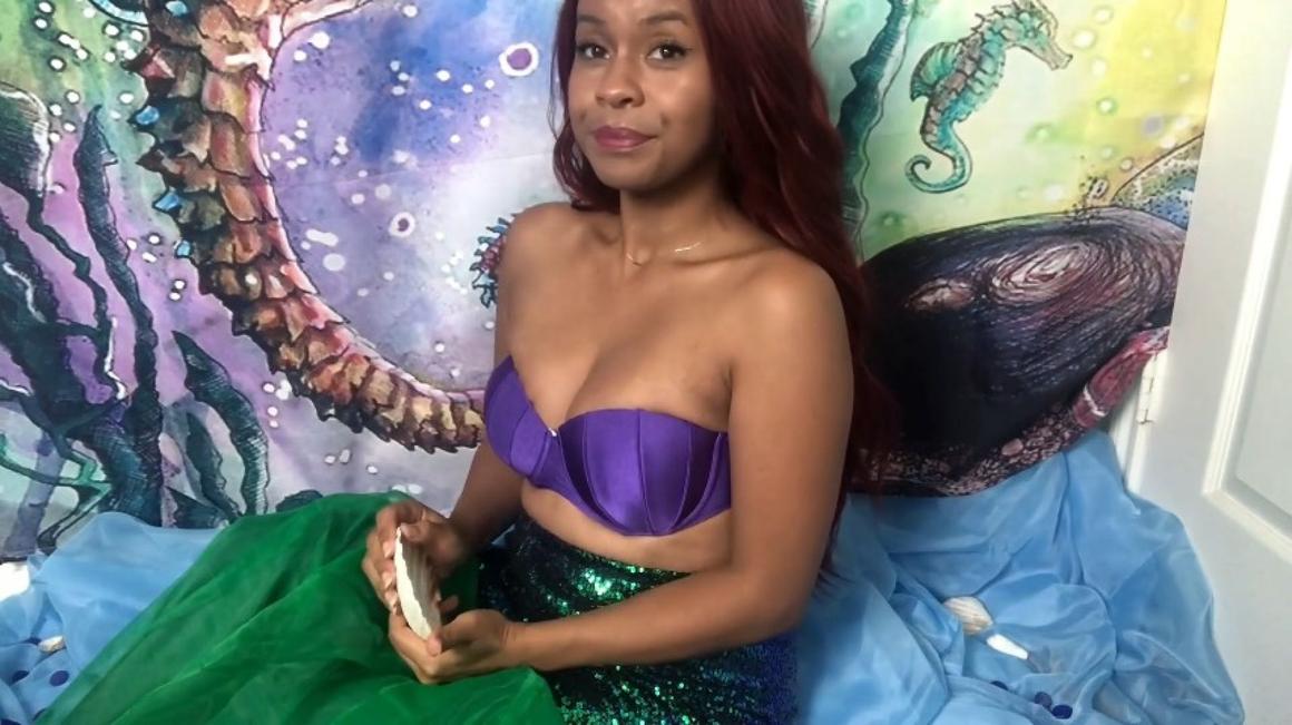 Poster for The Lil Mermaid Wants Legs So She Can Squirt - Sweetbabyvixxi - Manyvids Girl - Costume, Creamy, Halloween (На Заказ)