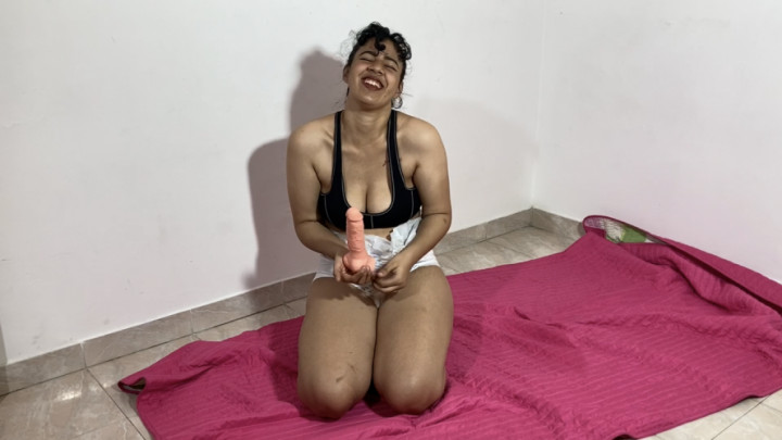 Poster for Manyvids Model - Colombianbigass - I Pee My Diaper I Still Enjoy My Fav Toy - April 25, 2022 - Diaper, Daddys Girl (Папина Дочка)