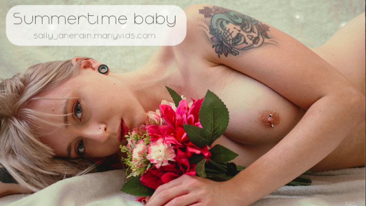 Poster for Sallyjanerain - Manyvids Girl - Summer Time Baby - Dildofucking, Sensual (Фаллоимитатор)