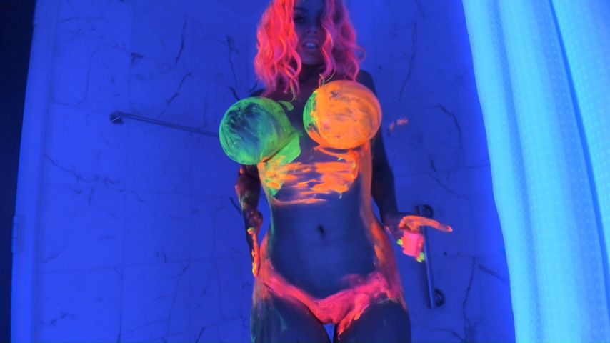 Poster for Manyvids Model - The Light Show - April 17, 2019 - Katy_Ann_Xo - Erotic Nude, Dildo Fucking, Huge Tits (Трах С Фаллоимитатором)