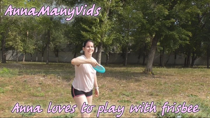 Poster for Annamanyvids - Annamanyvids Anna Loves To Play With Frisbee - Manyvids Girl - Amateur, Outdoors, Brunette (На Открытом Воздухе)