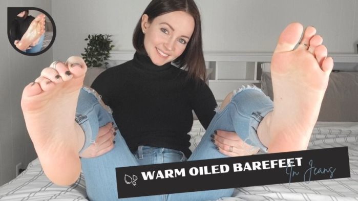 Poster for Clips4Sale Model - Warm Oiled Feet - Thetinyfeettreat - Footfetish, Feet, Oil (Футфетиш)