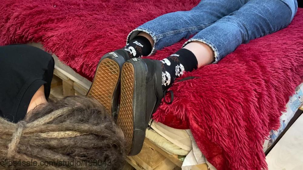 Poster for Clips4Sale Creator - Yokai Goddess - Pathetic Bitch Swallow'S Nasty Mud From My Vans Soles - Foot Humiliation, Ignore, Shoe Fetish (Богиня Ёкай Игнорировать)