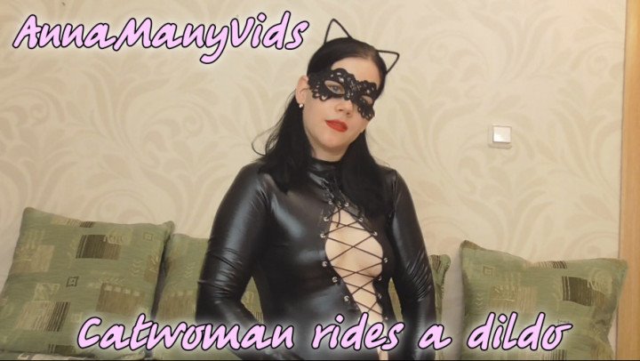 Poster for Annamanyvids - Annamanyvids Catwoman Rides A Dildo - Manyvids Model - Amateur, Brunette, Masturbation (Брюнетка)