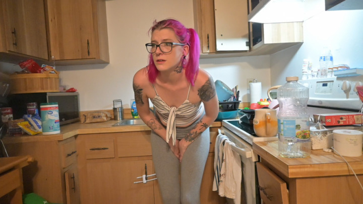 Poster for Miss Ellie - Housework Pee Desperation - March 22, 2023 - Manyvids Star - Desperation, Jeans/Pants Wetting, Pee (Мисс Элли Отчаяние)